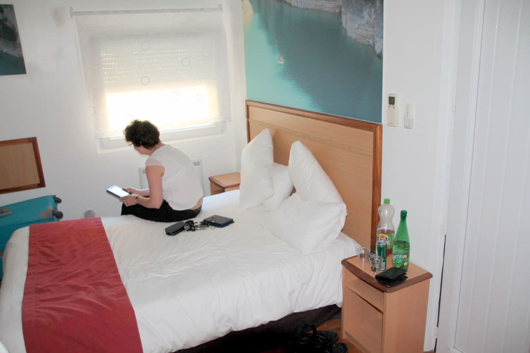 Doppelbett Hotel Comfort Marseille Airport