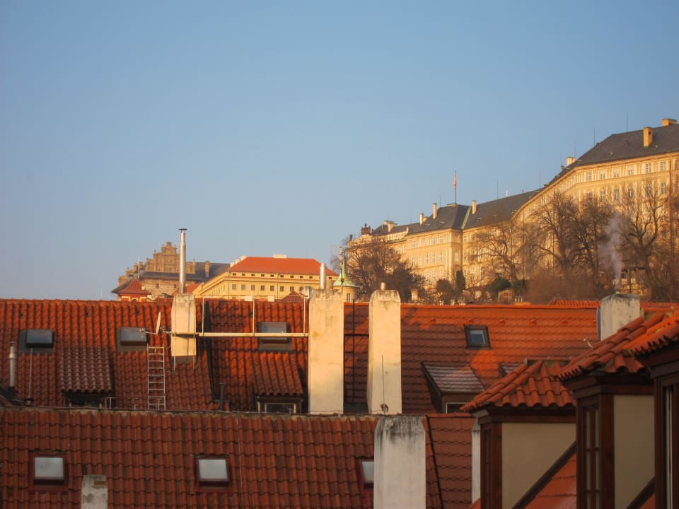 Blick auf die Prager Burg vom Zimmer aus Augustine, a Luxury Collection Hotel, Prague