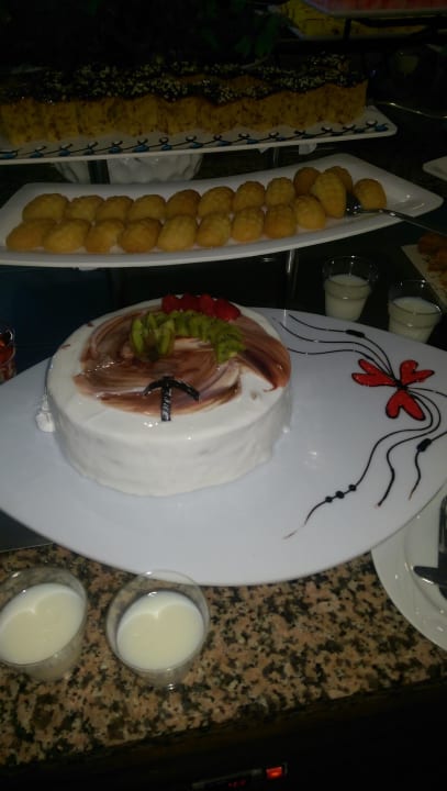 Lecker Club Turtas Beach Hotel