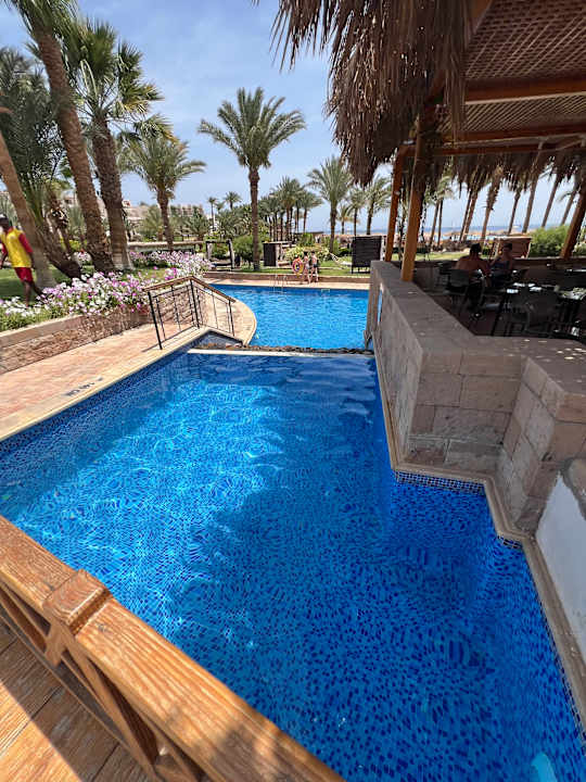 Pool Fort Arabesque Resort, Spa & Villas