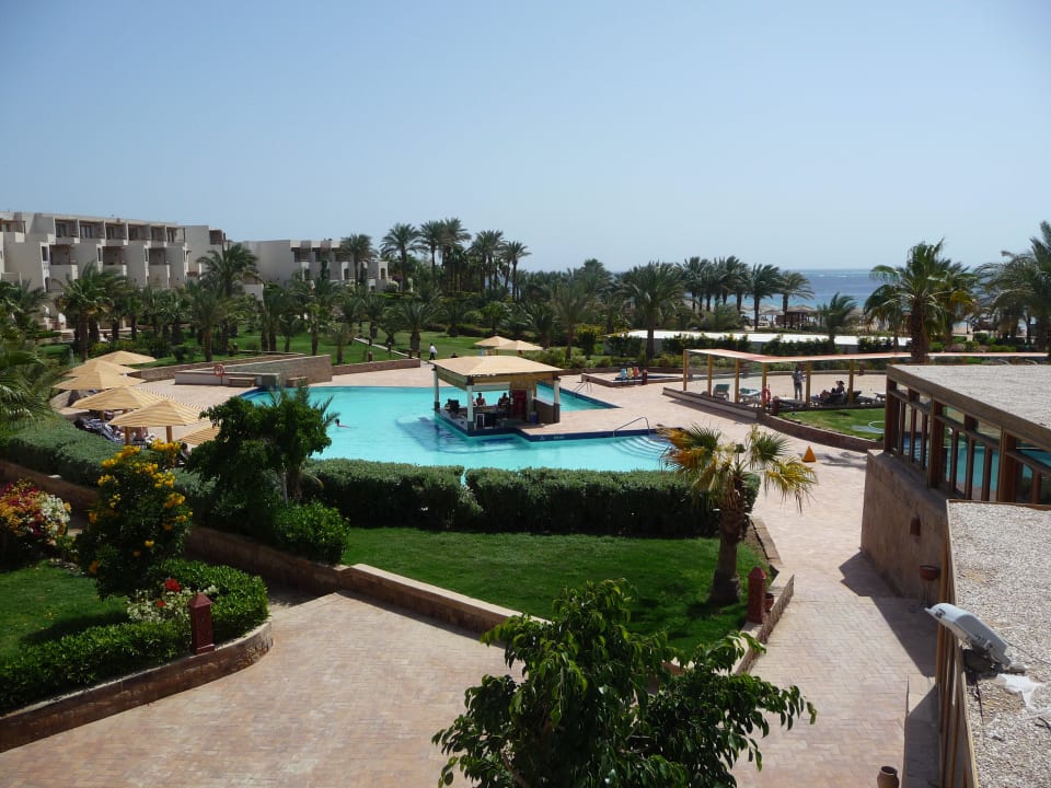 Pool mit Swim-Up Bar Fort Arabesque Resort, Spa & Villas