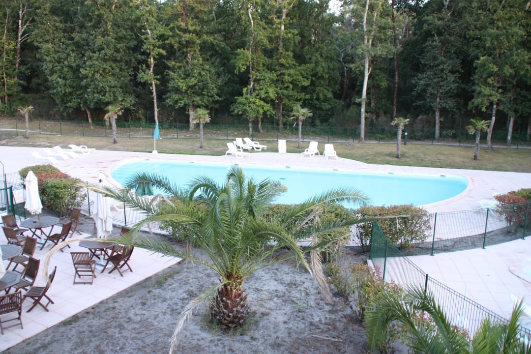 Blick zum Pool Hotel Residence Domaine des Sables