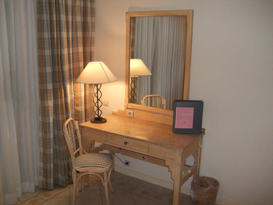 Zimmer ROBINSON SOMA BAY