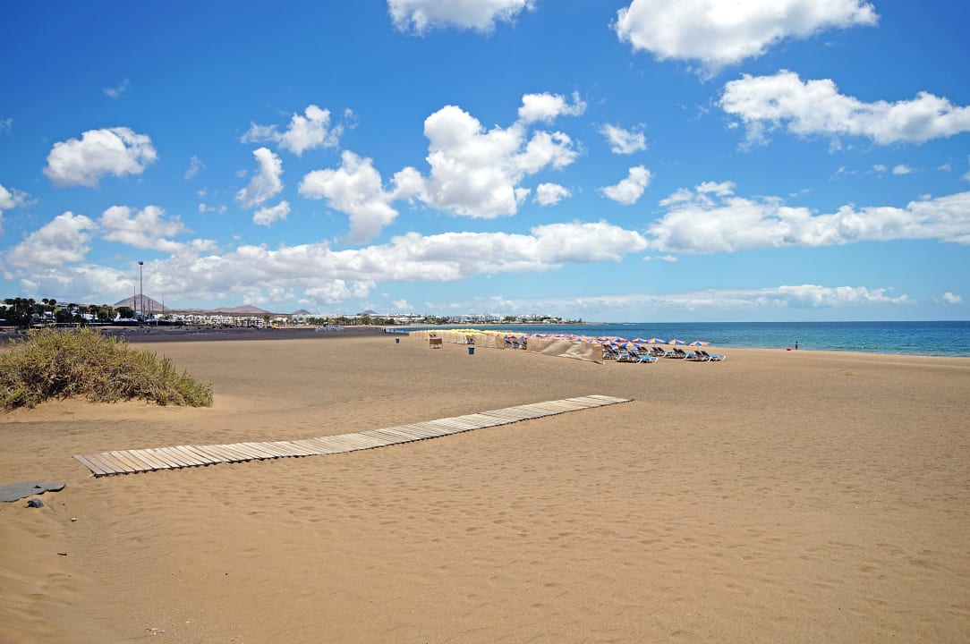 Weg zum Strand Hotel Las Costas