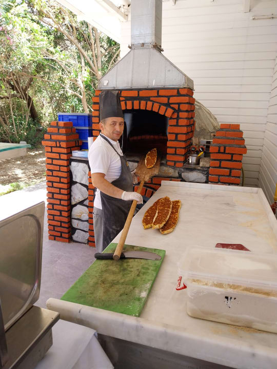 Gastro Side West Park Hotel