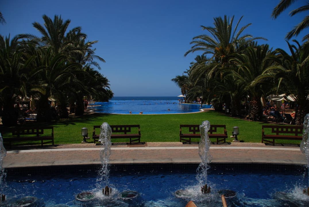 Gartenanlage mit Pool Lopesan Costa Meloneras, Resort & Spa