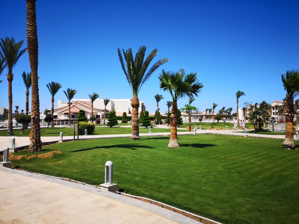Gartenanlage Pickalbatros Dana Beach Resort - Hurghada