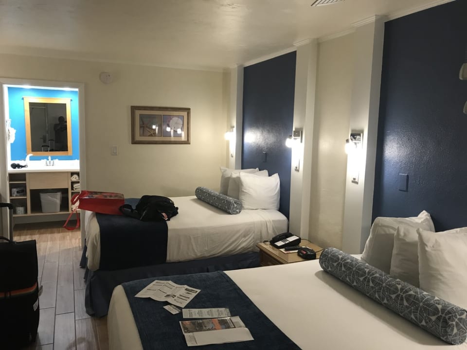 Zimmer Hotel Outrigger Beach Resort