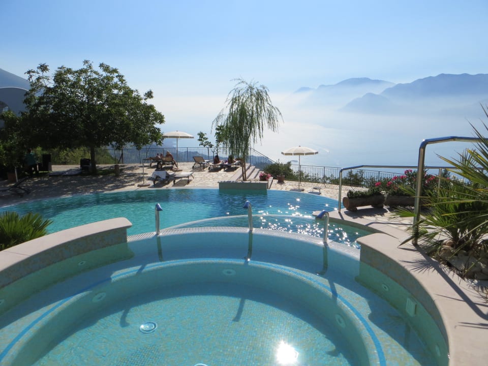 Aussicht von Pool Hotel Locanda Monte Baldo