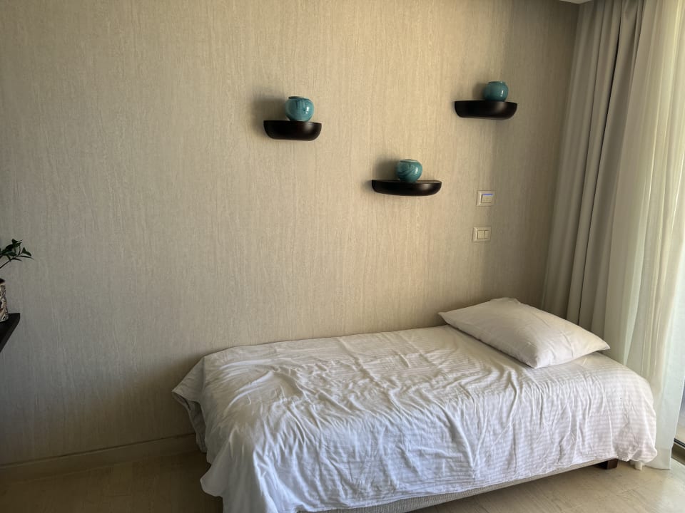 Zimmer Mitsis Rinela