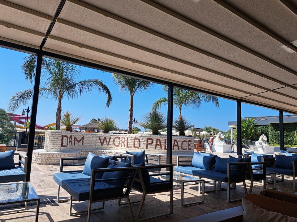 Außenansicht Dream World Palace Hotel