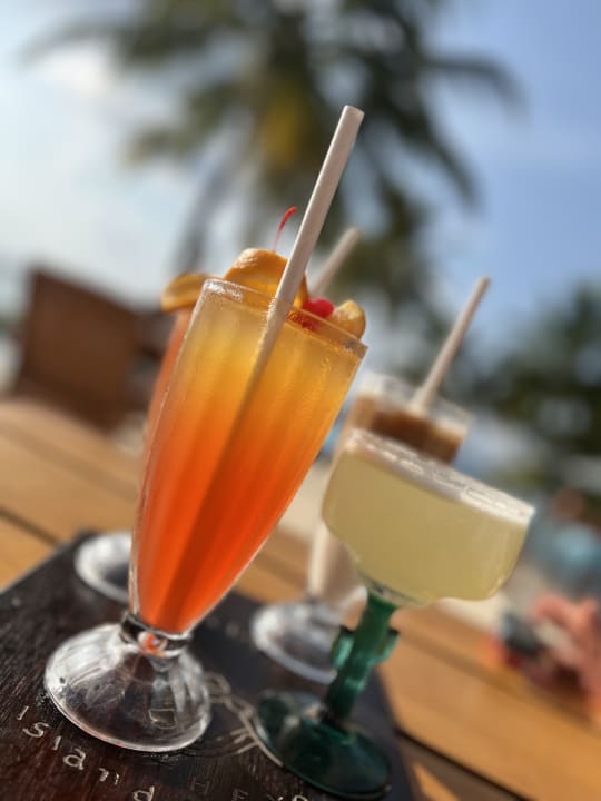 Gastro Filitheyo Island Resort