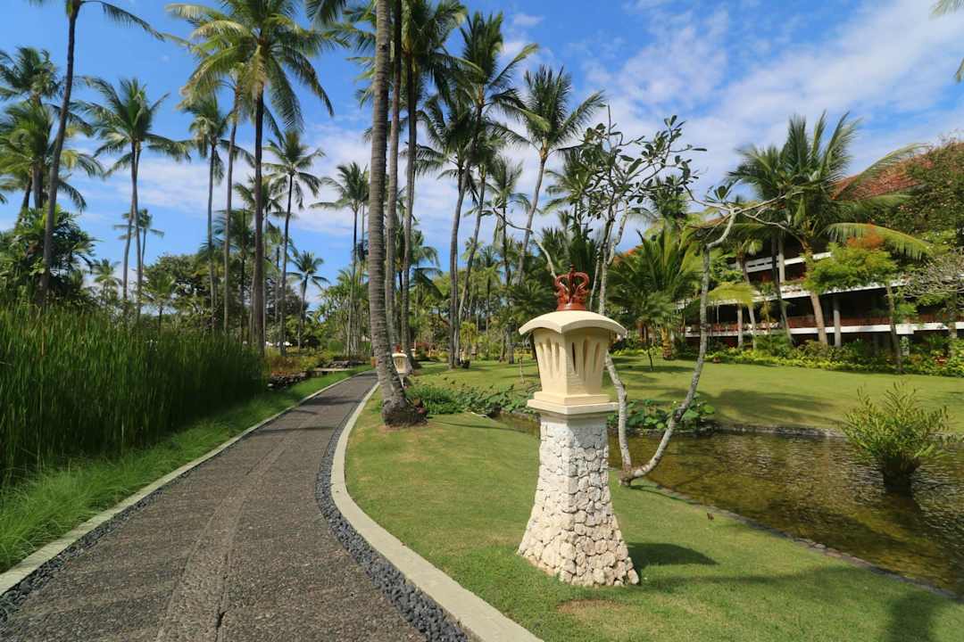 Gartenanlage Richtung Pool Paradisus by Melia Bali