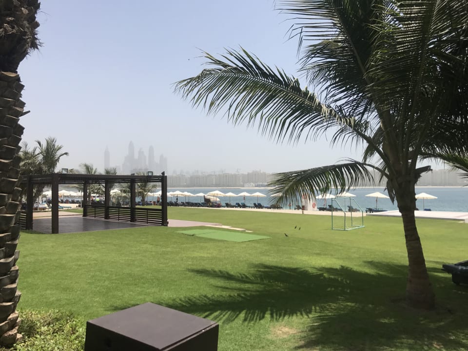 Strand Rixos The Palm Hotel & Suites