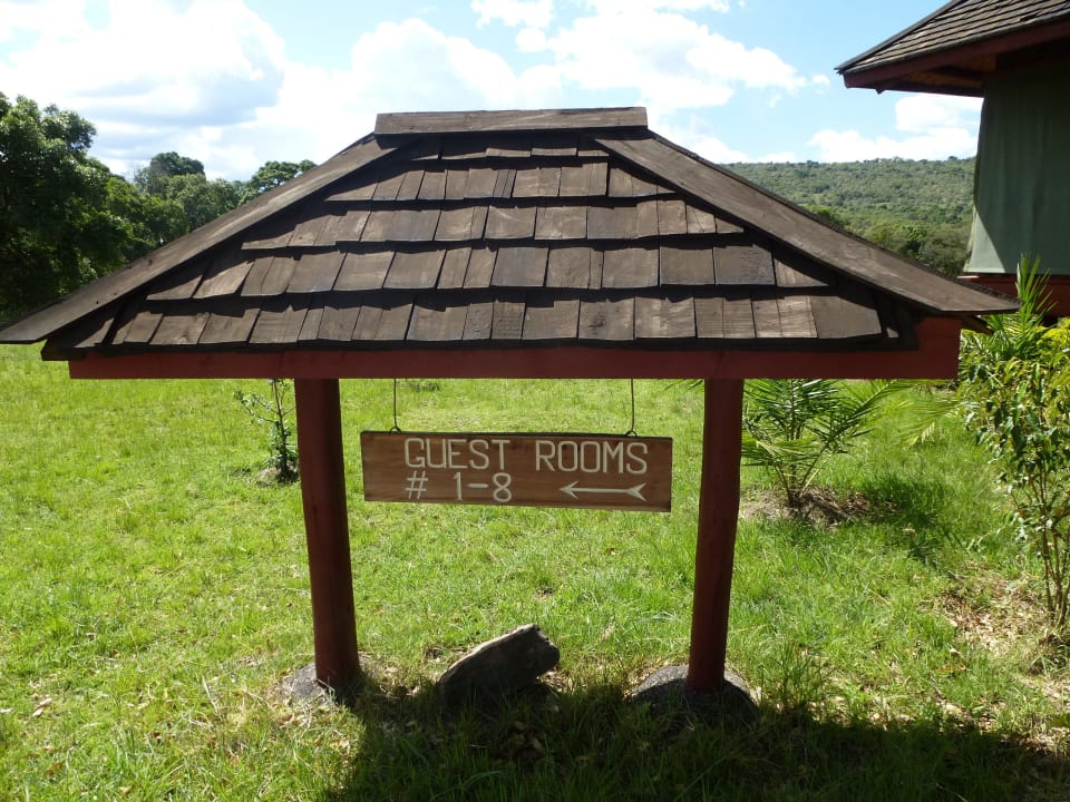 Wegweiser zu den Zelten Royal Mara Safari Lodge