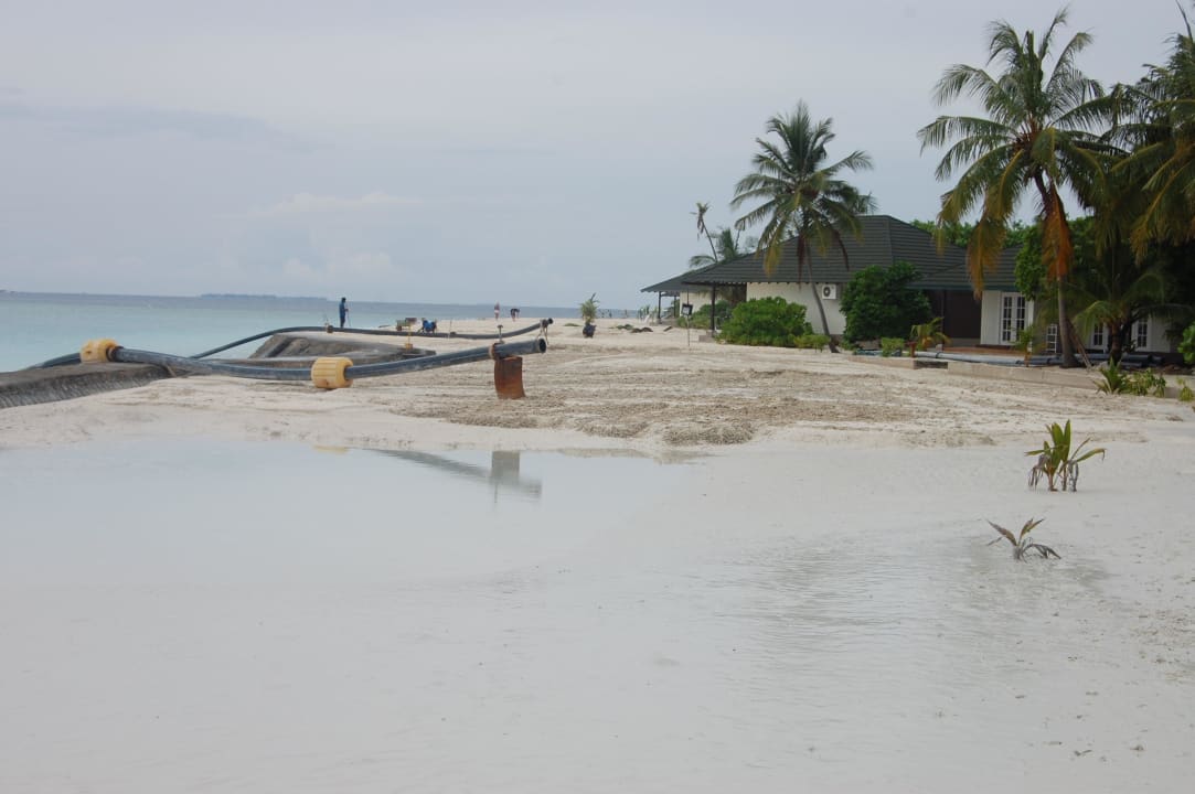 Baustelle vor den Beach Villen Adaaran Select Meedhupparu Island Resort - Premium All Inclusive