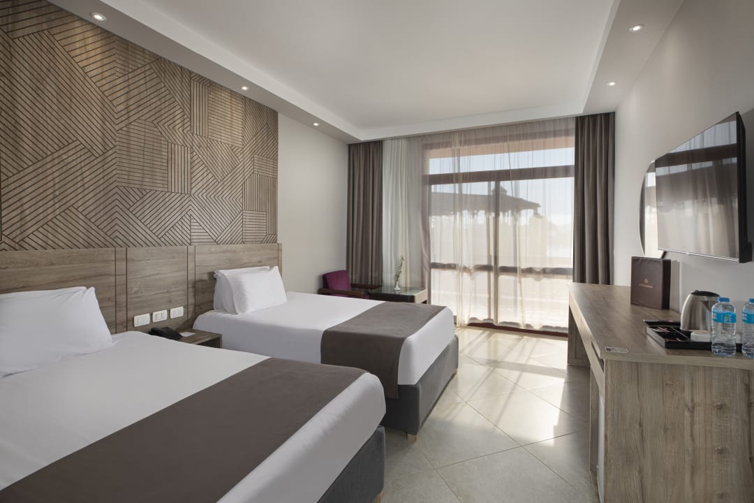 Zimmer Pyramisa Island Hotel Aswan