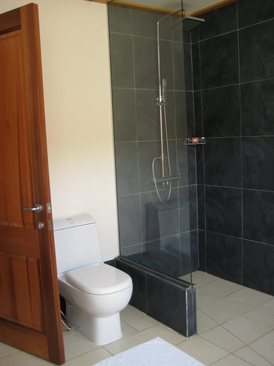 Badzimmer Bungi 169 Vilamendhoo Island Resort & Spa