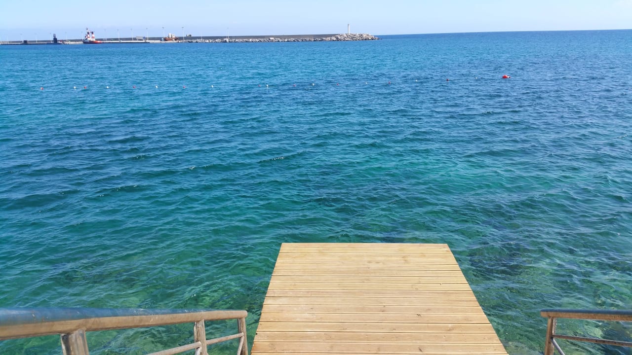 Beach area Oscar Resort Hotel