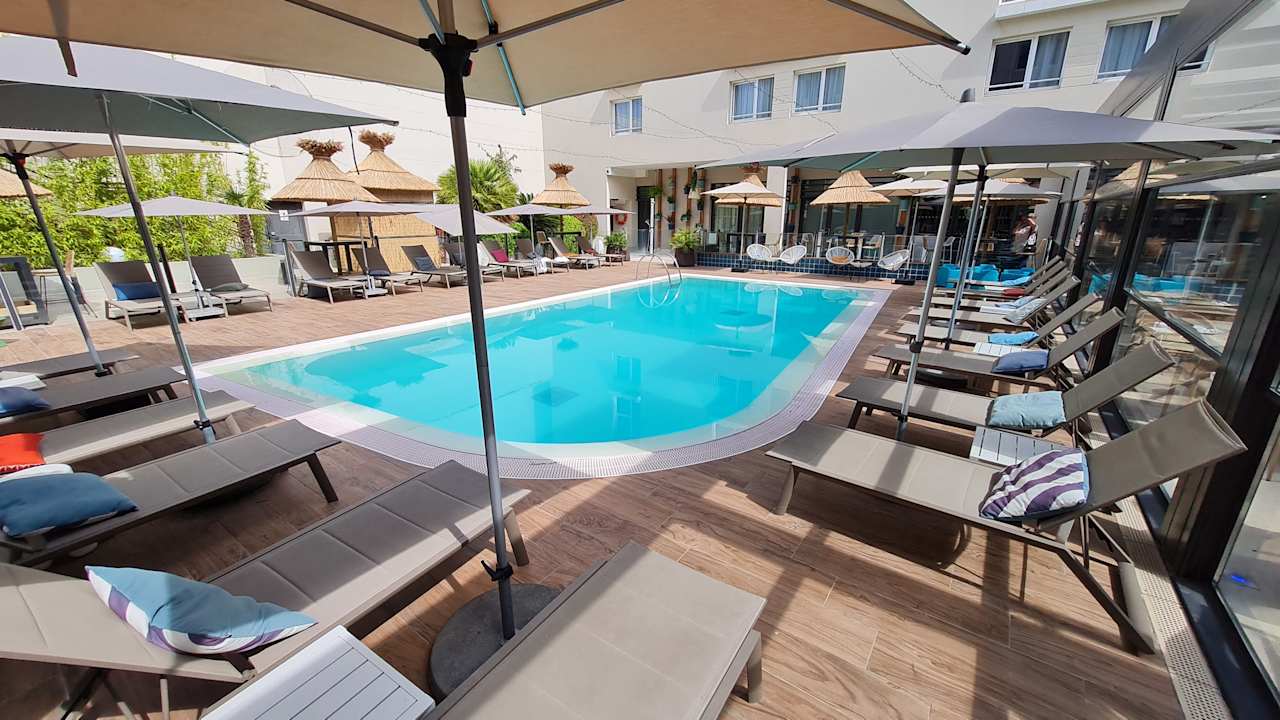 Pool Hotel Novotel Avignon Centre