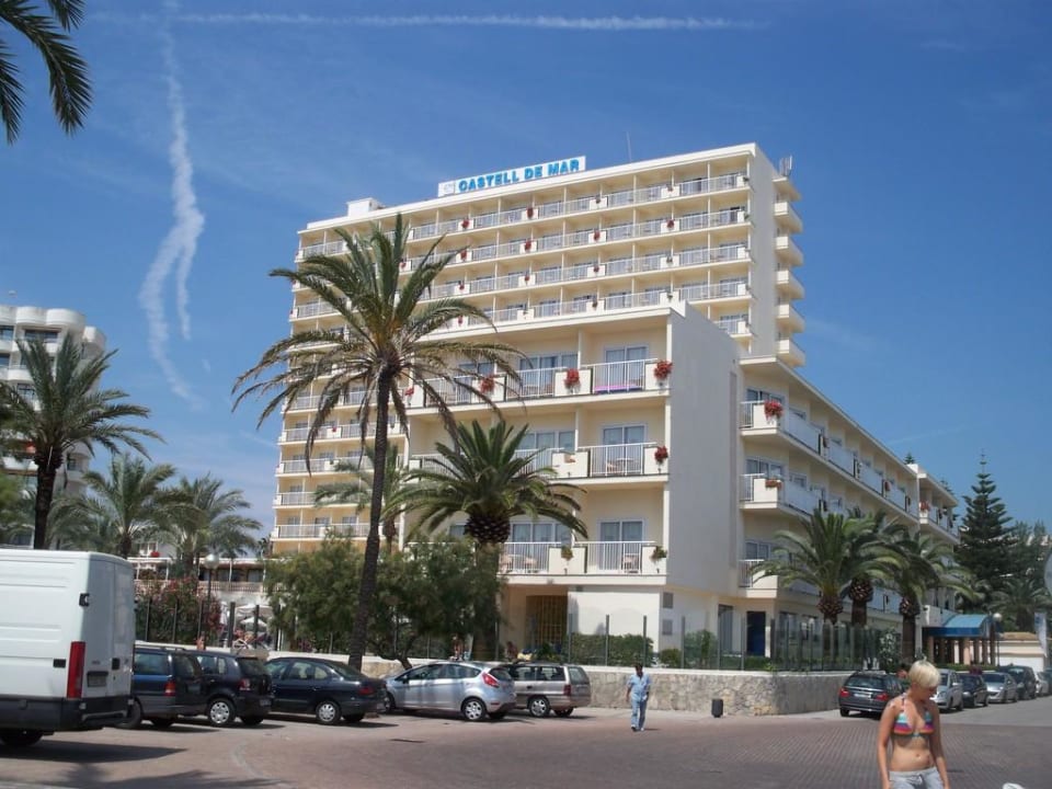Außenansicht des Hotels CM Castell de Mar