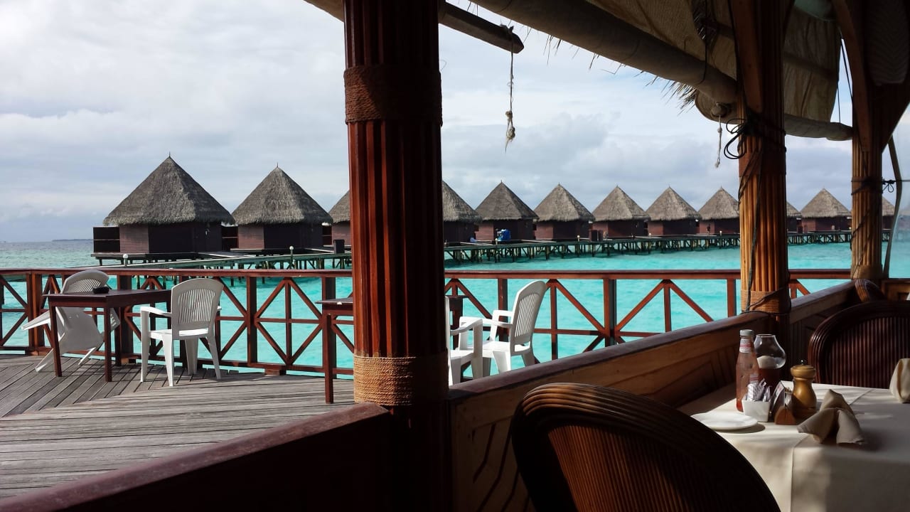 Restaurant Thulhagiri Island Resort