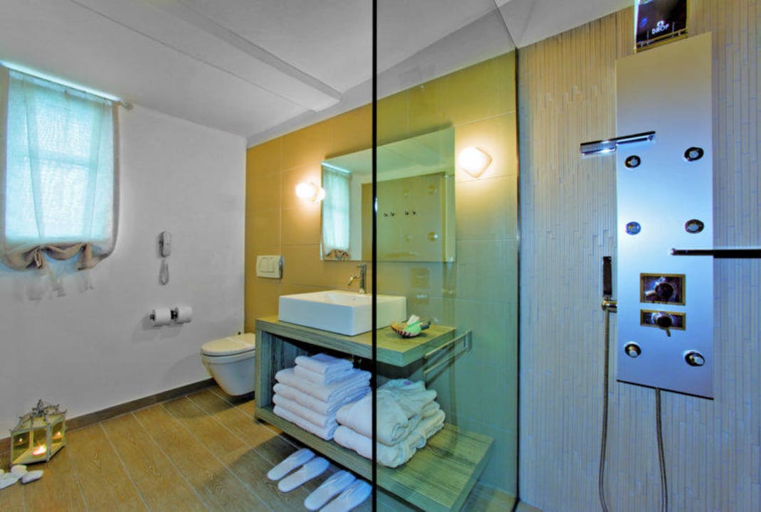 Waterfront Villa Hotel Miramare Park