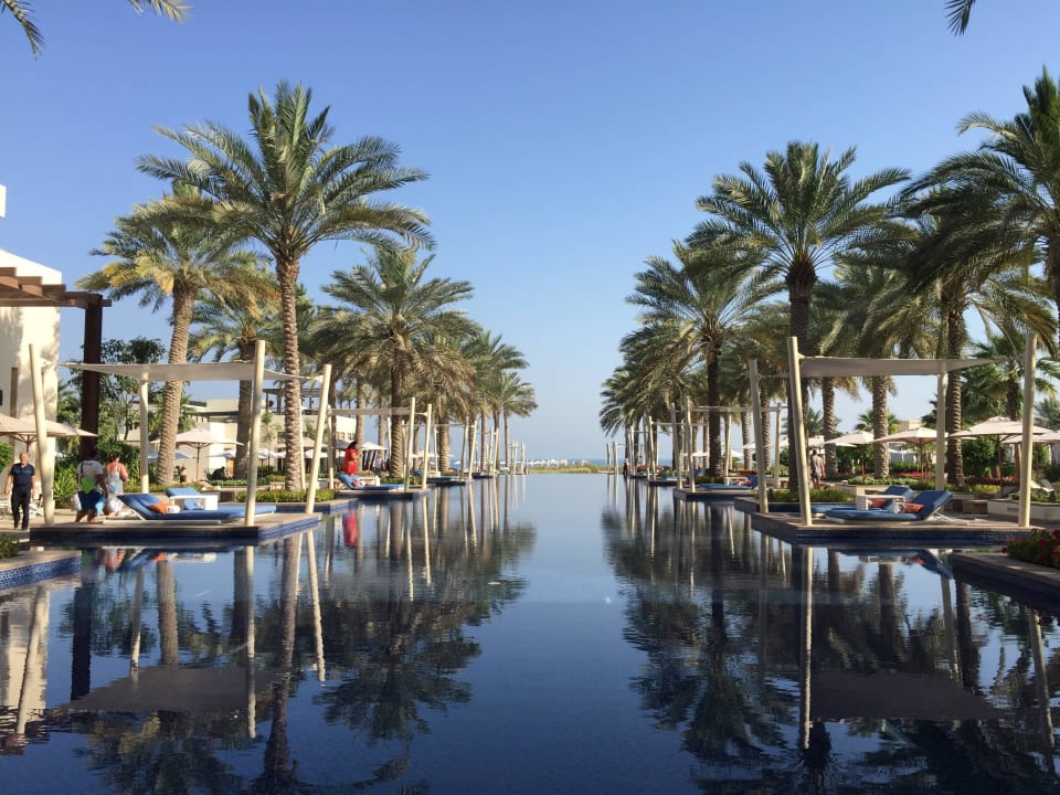 Pool Park Hyatt Abu Dhabi Hotel and Villas