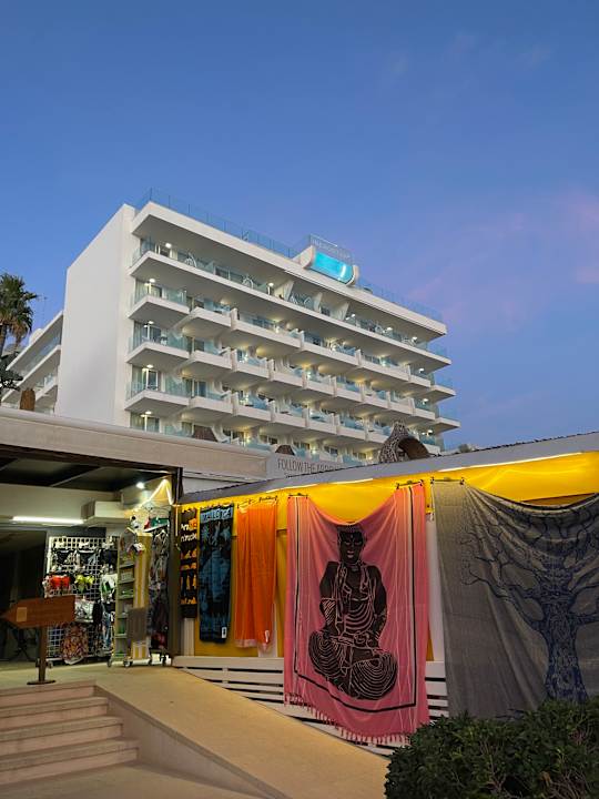 Außenansicht Iberostar Waves Bahia de Palma