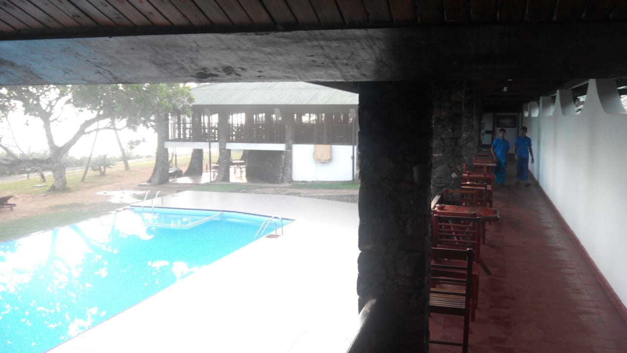 Zugang zum Restaurant Hotel Koggala Beach