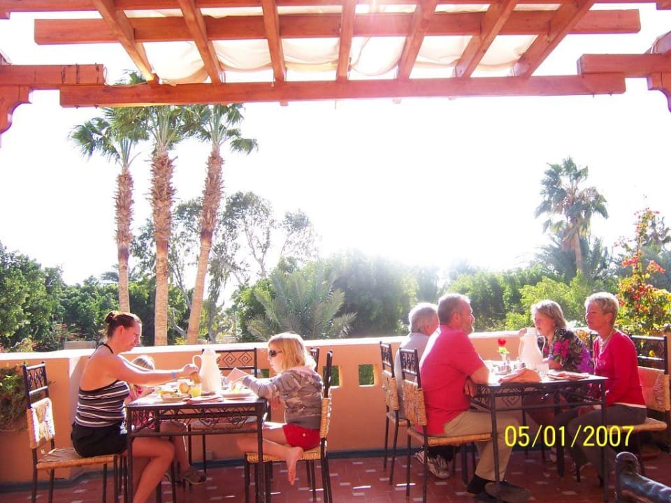 Die Aussicht beim Frühstücken. Giftun Azur Resort