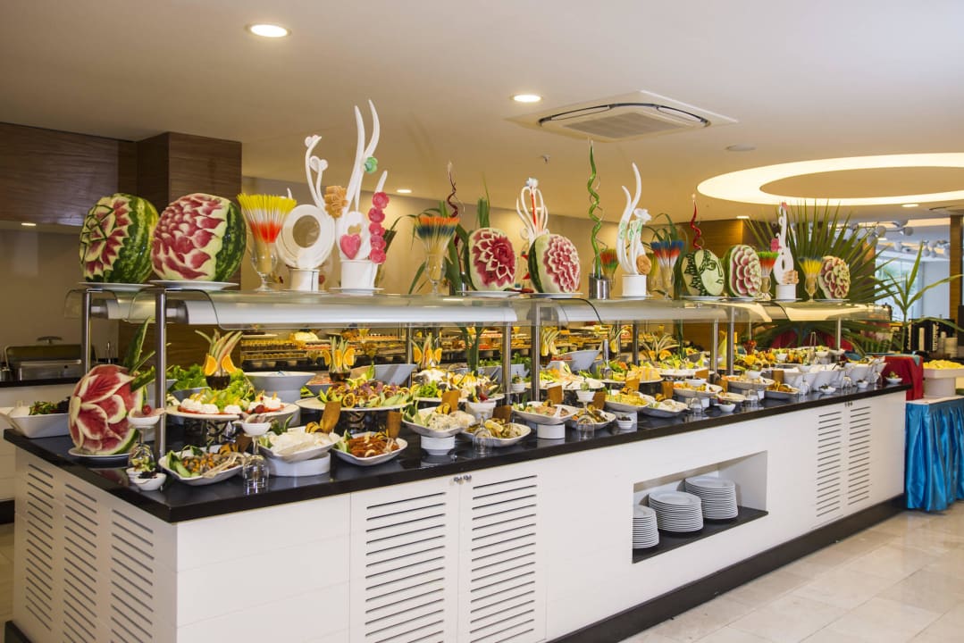 Büffet Palm World Side Resort & Spa