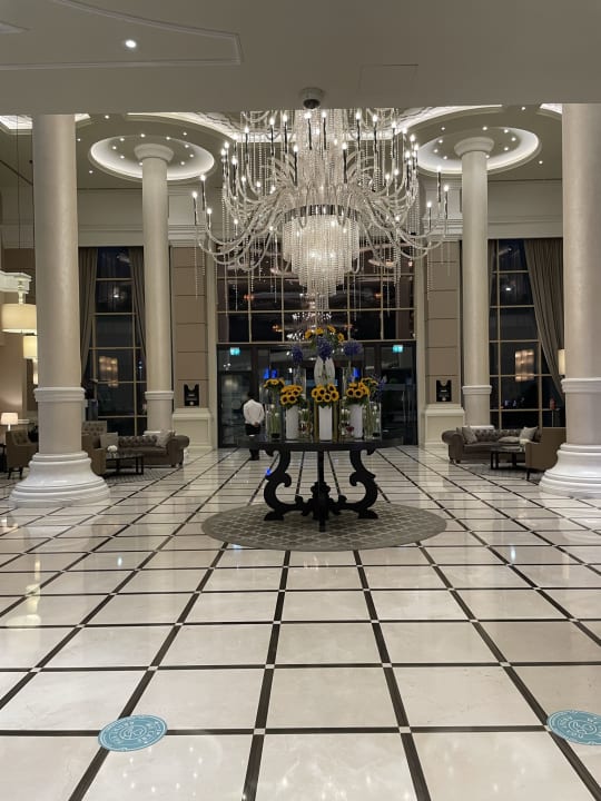 Lobby Dukes The Palm Dubai Hotel