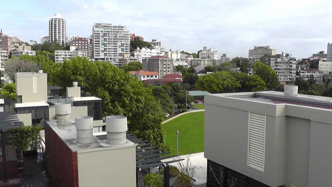 Blick zum Nachbar-Apartmenthaus Hotel Vibe Rushcutters