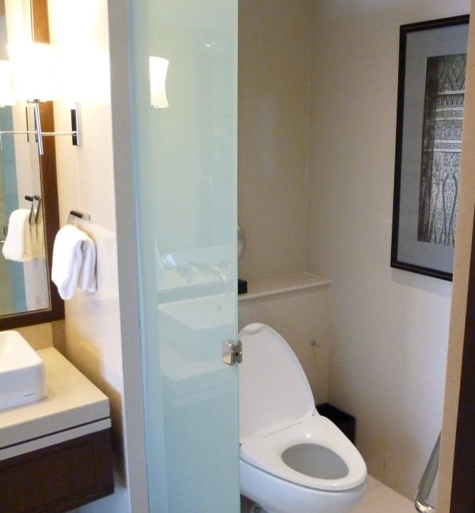 WC Hilton Bangkok Grande Asoke