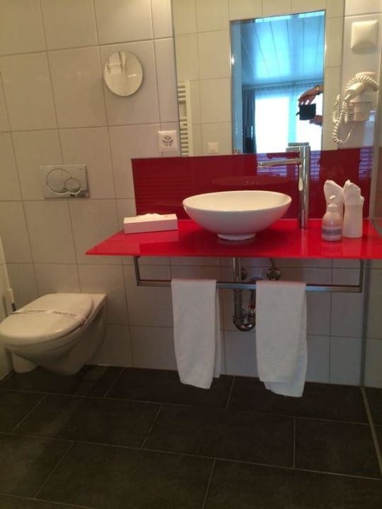 Grosszügiges Bad, sehr modern! Hotel Hohberg