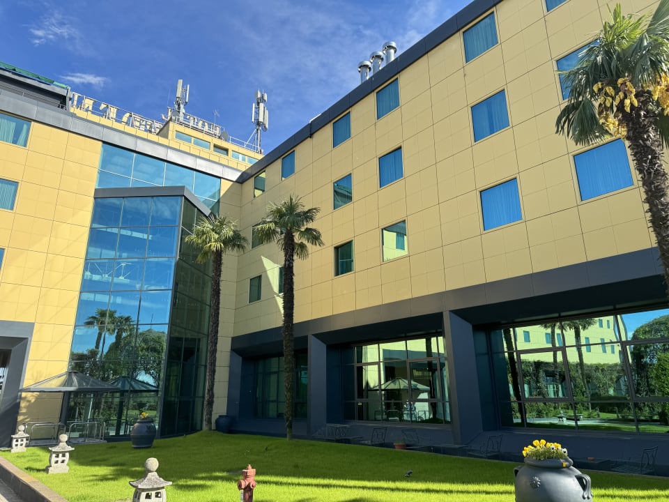 Außenansicht Hotel Royal Garden