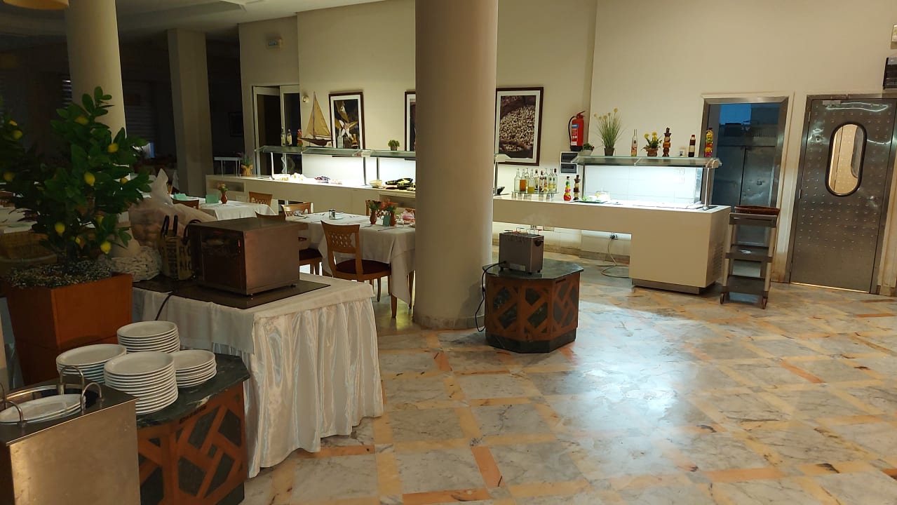 Gastro Hotel Royal Nozha