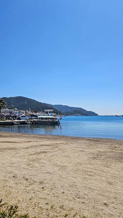 Strand Emre Beach & Emre Hotel