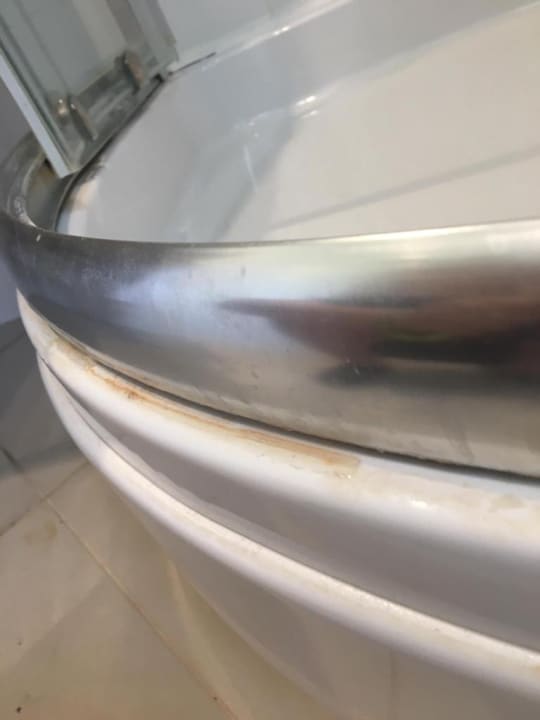 Zimmer Kamelya Aishen Club