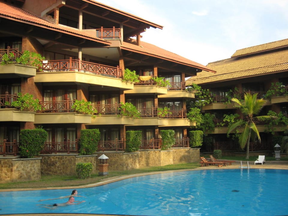 Außenansicht Royal Palms Beach Hotel