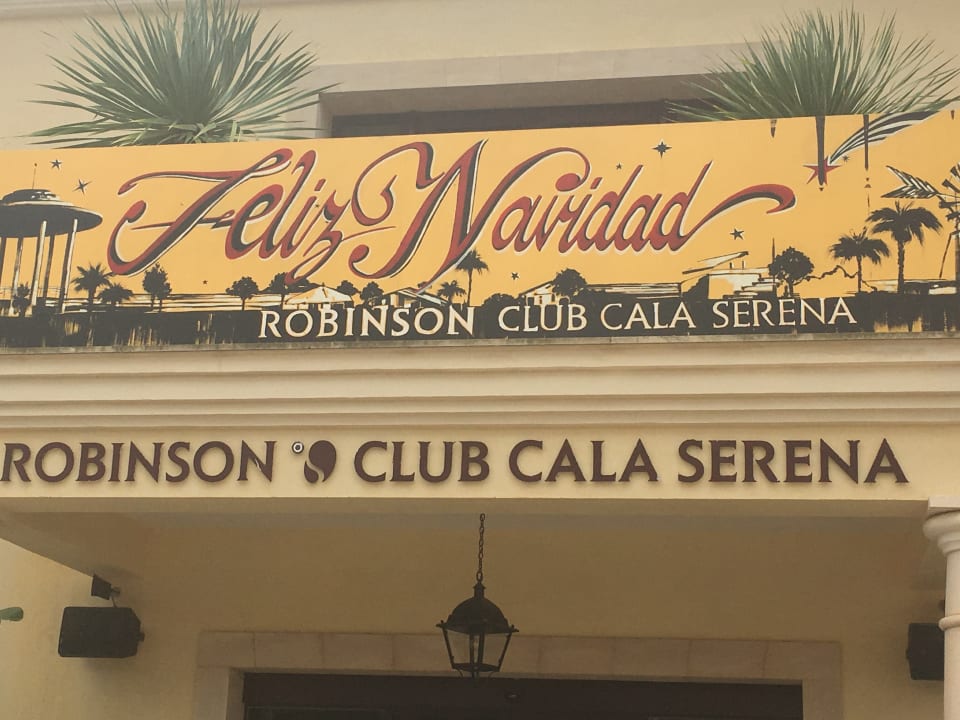 Eingang ROBINSON CALA SERENA