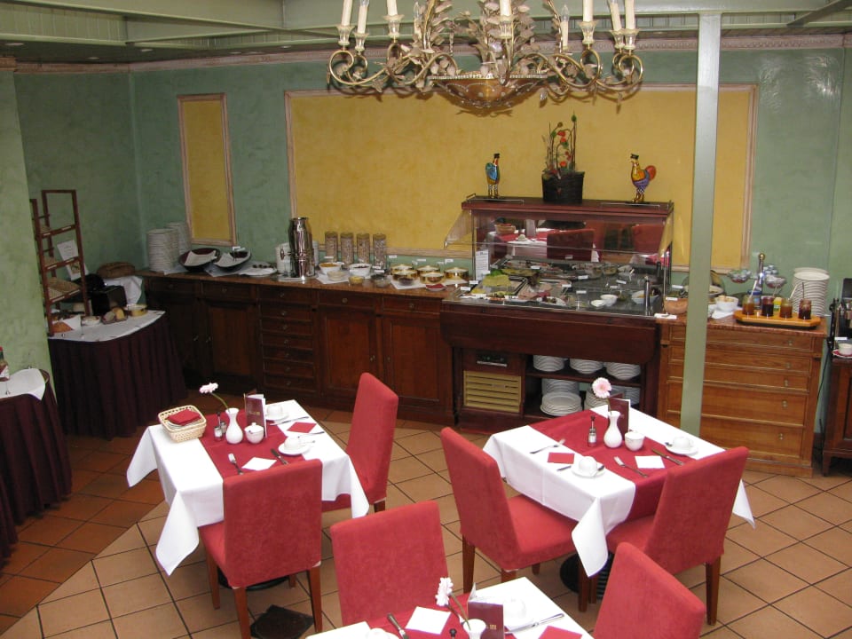 Frühstücksraum und Buffet Hotel am Luisenplatz
