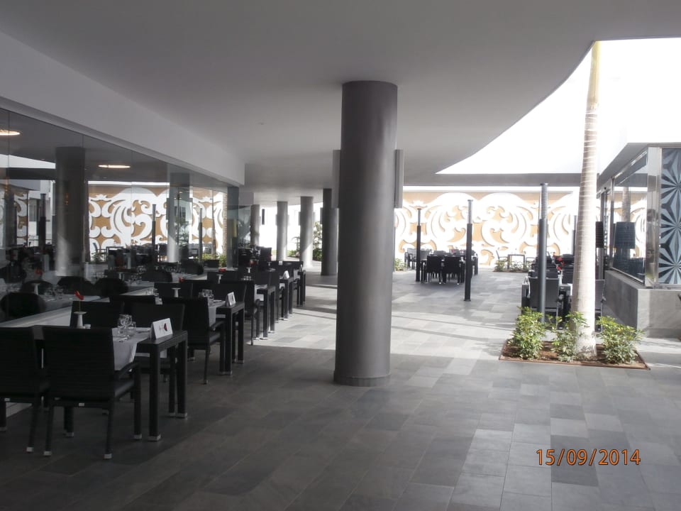 Außenterrasse überdacht Hotel Riu Palace Meloneras