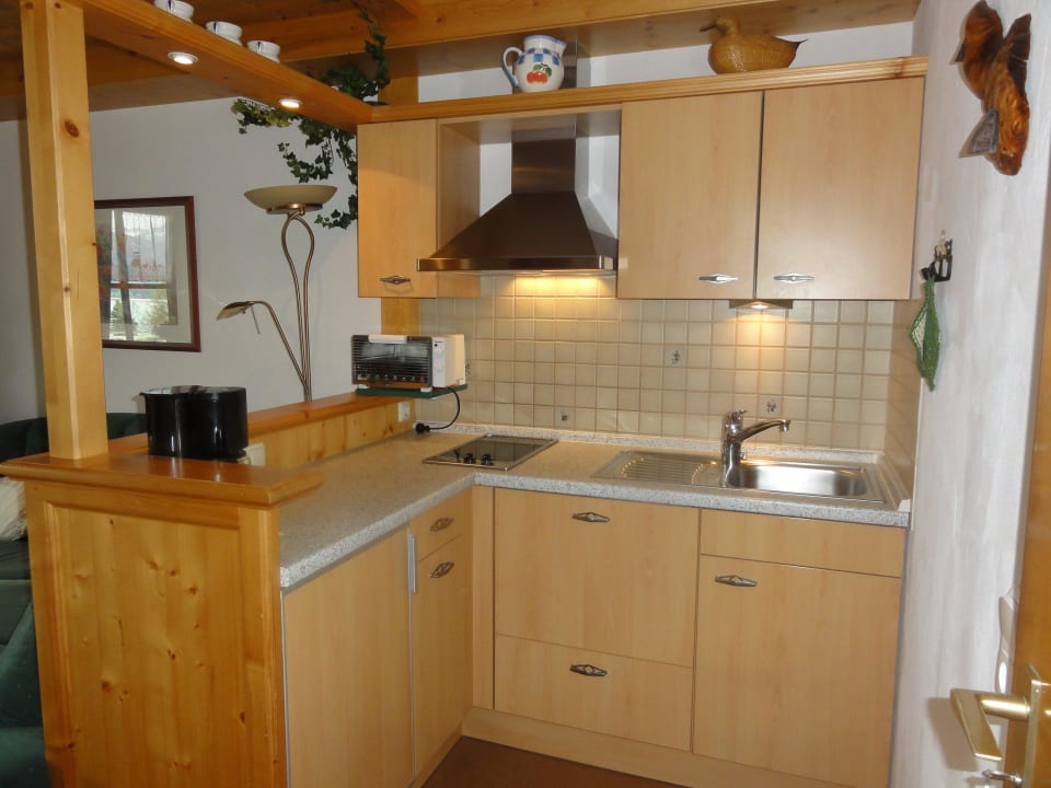 FEWO Forggensee/  Küche Landhaus Schwarzenbach