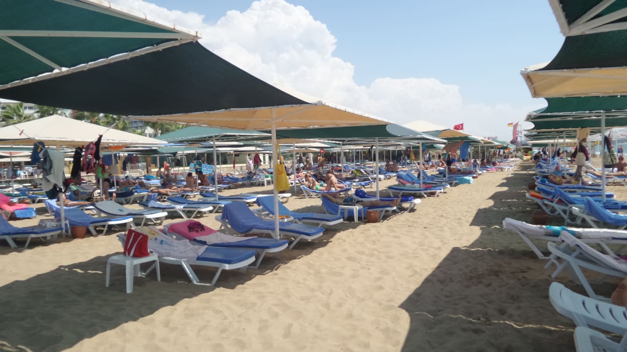 Strand Miramare Queen Hotel