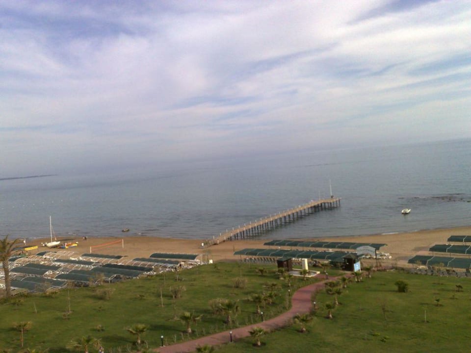 Blick auf den Strand vom Riesenrad Hotel Turan Prince