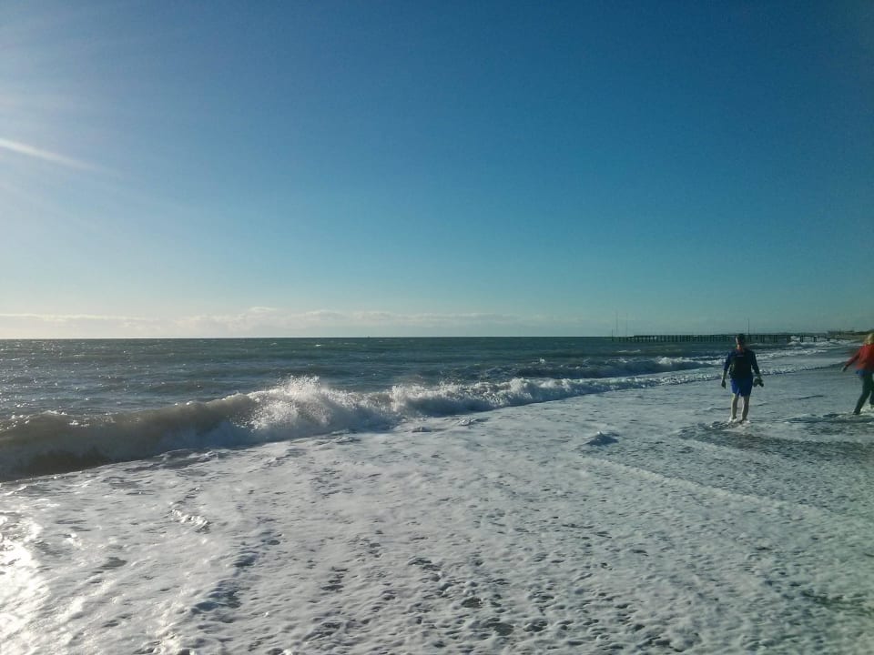 Wellen am Strand Starlight Resort Hotel