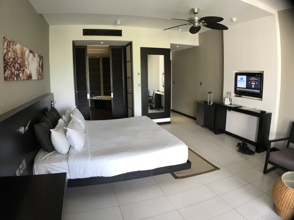Zimmer Crystals Beach Resort Belle Mare, a member of Radisson Individuals