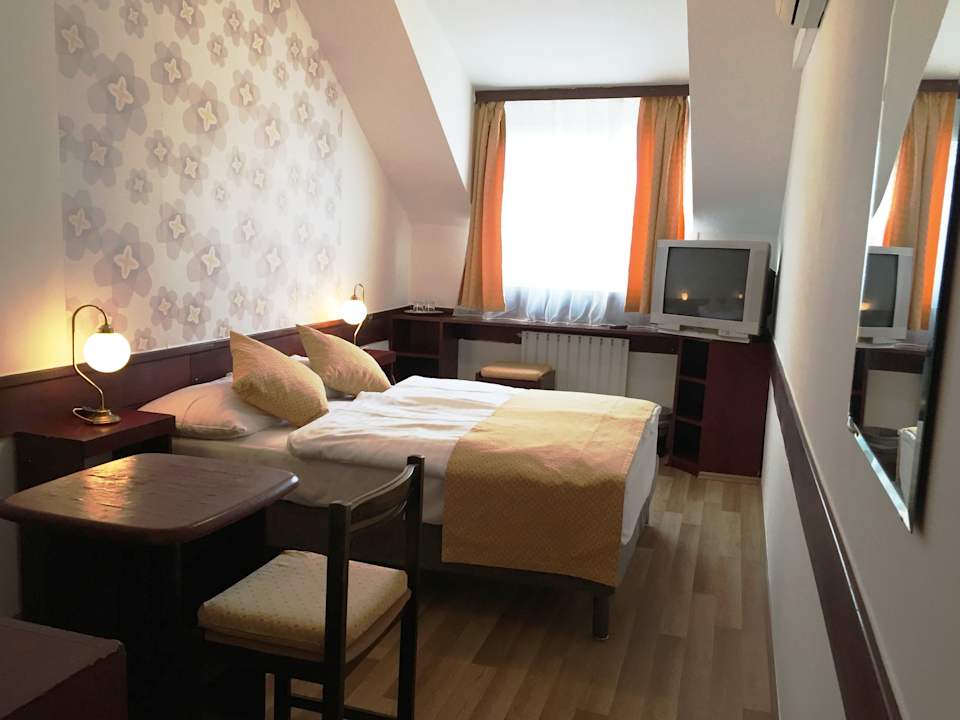 Zimmer Hotel Gloria Budapest City Center